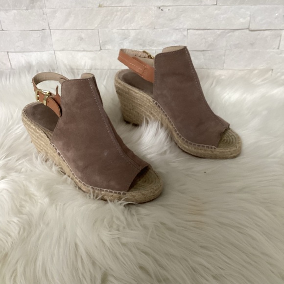 Seychelles Brown Suede Wedge Sandals - Picture 3 of 4